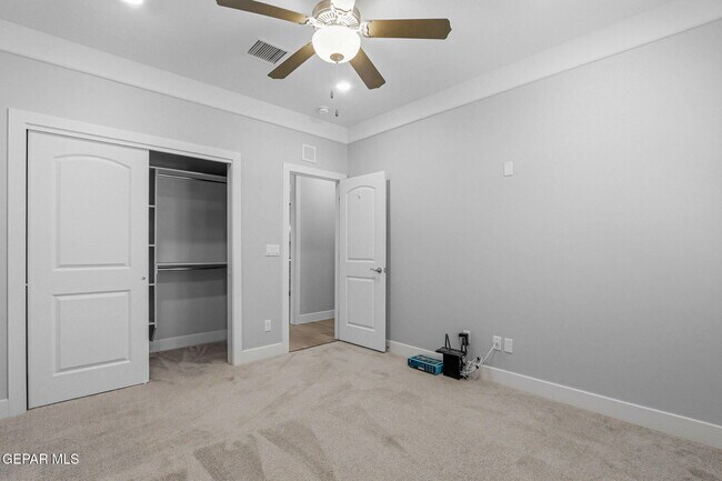 Building Photo - 13580 Lawkland St