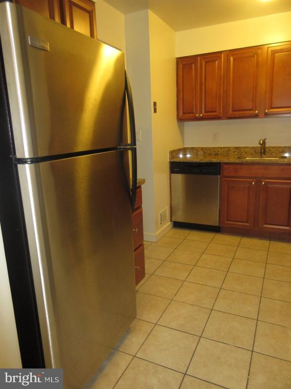 Building Photo - 2028 Walnut St