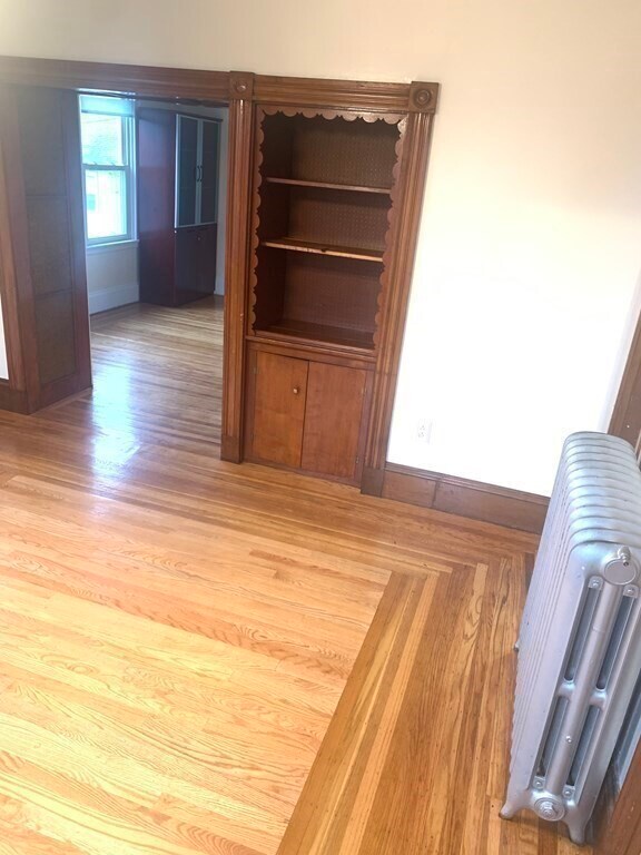 Building Photo - 45 Pleasant St