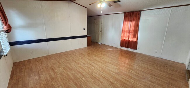 Building Photo - 14 County Rd 2802