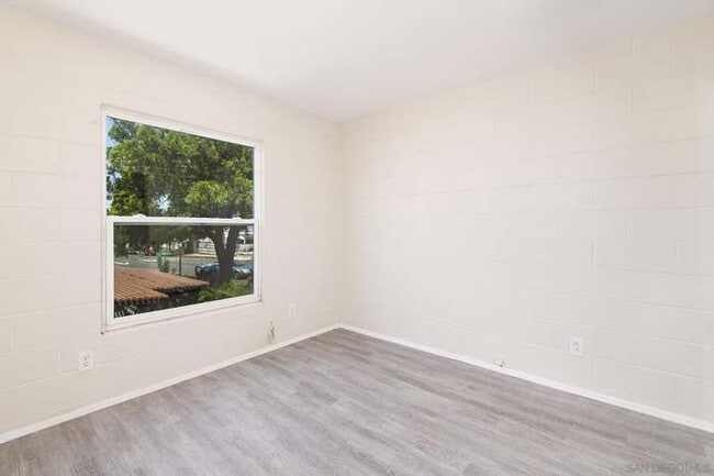 Building Photo - 409 C Ave