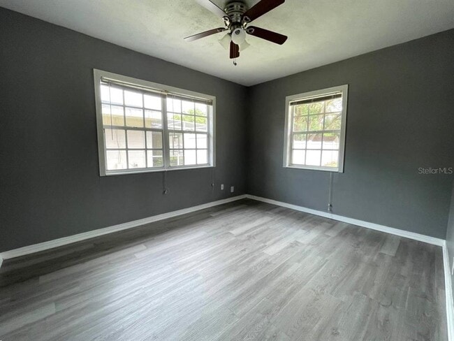 Building Photo - 123 Wildwood St