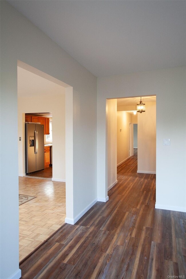 Building Photo - 35 W Olive St