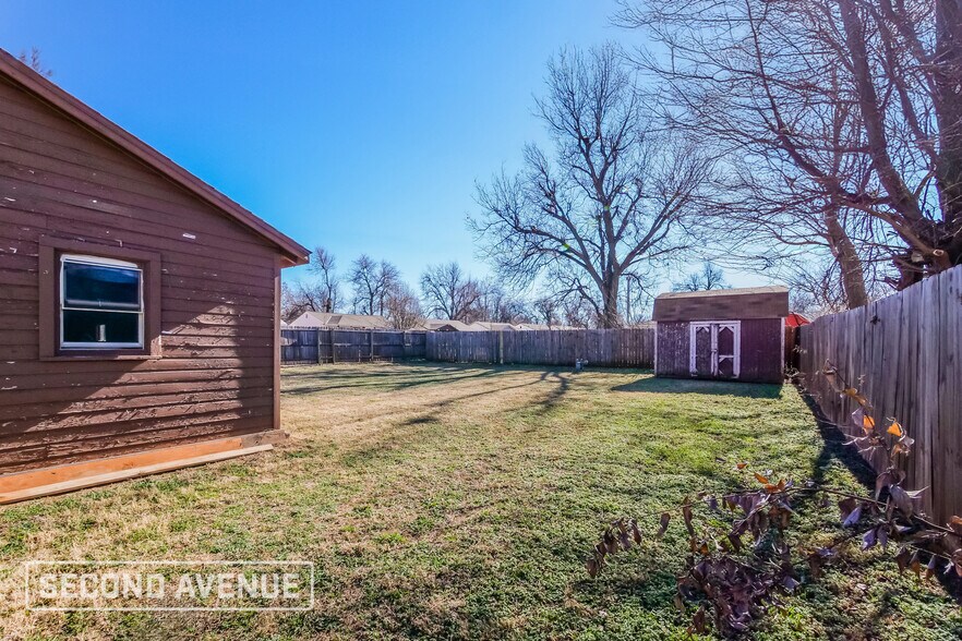 Building Photo - 3100 SW 45th St