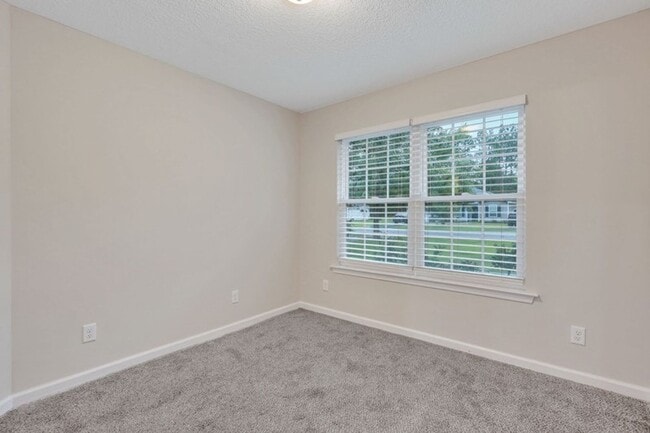 Building Photo - Available for Rent