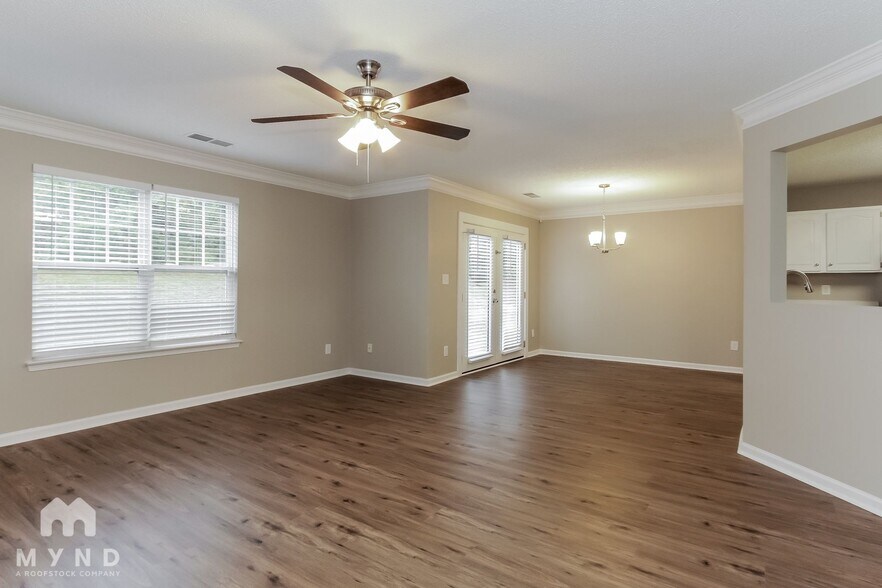 Building Photo - 712 Raindrops Rd