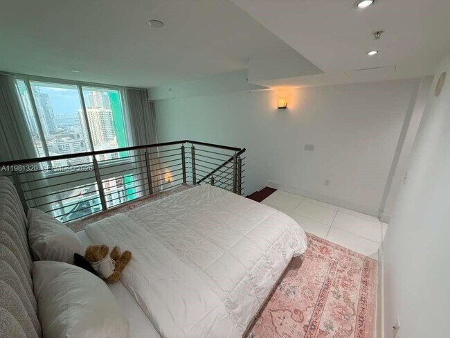 Building Photo - 41 SE 5th St