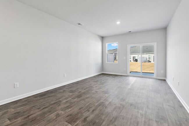 Building Photo - 173 Hoffman Townhome