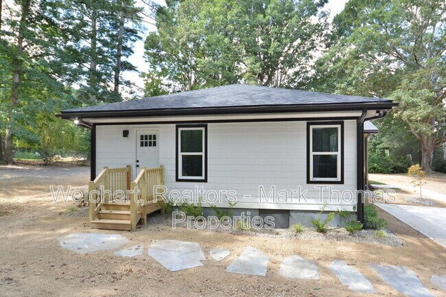 Building Photo - 1705 Mason Rd