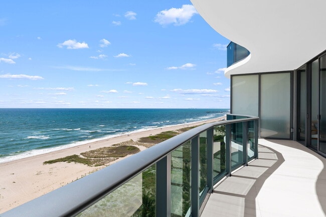Building Photo - 900 N Ocean Blvd