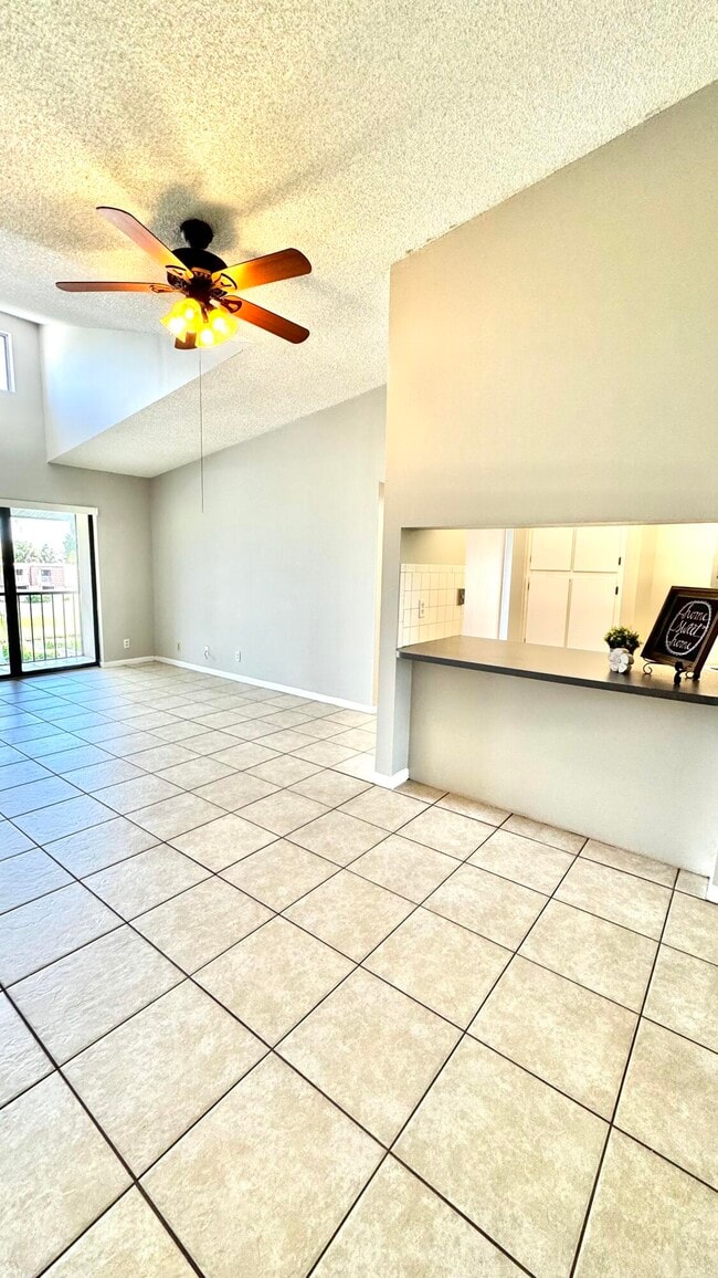 Building Photo - 1007 Green Pine Blvd