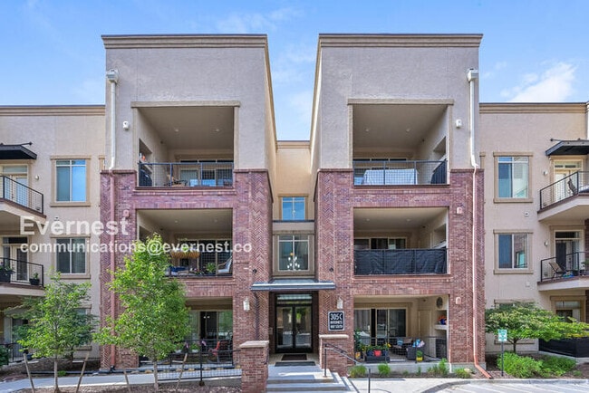 Primary Photo - 305 Inverness Way S