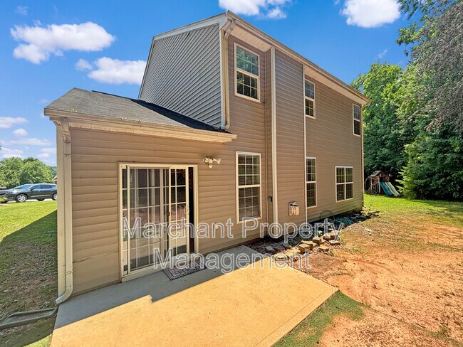 Building Photo - 304 Horsepen Way