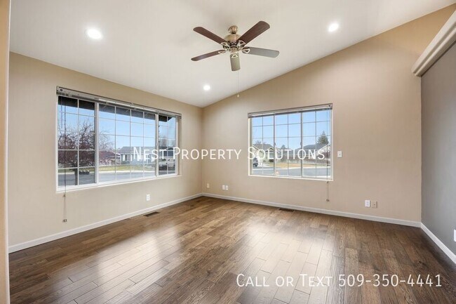 Building Photo - 1525 S Bailey Ave