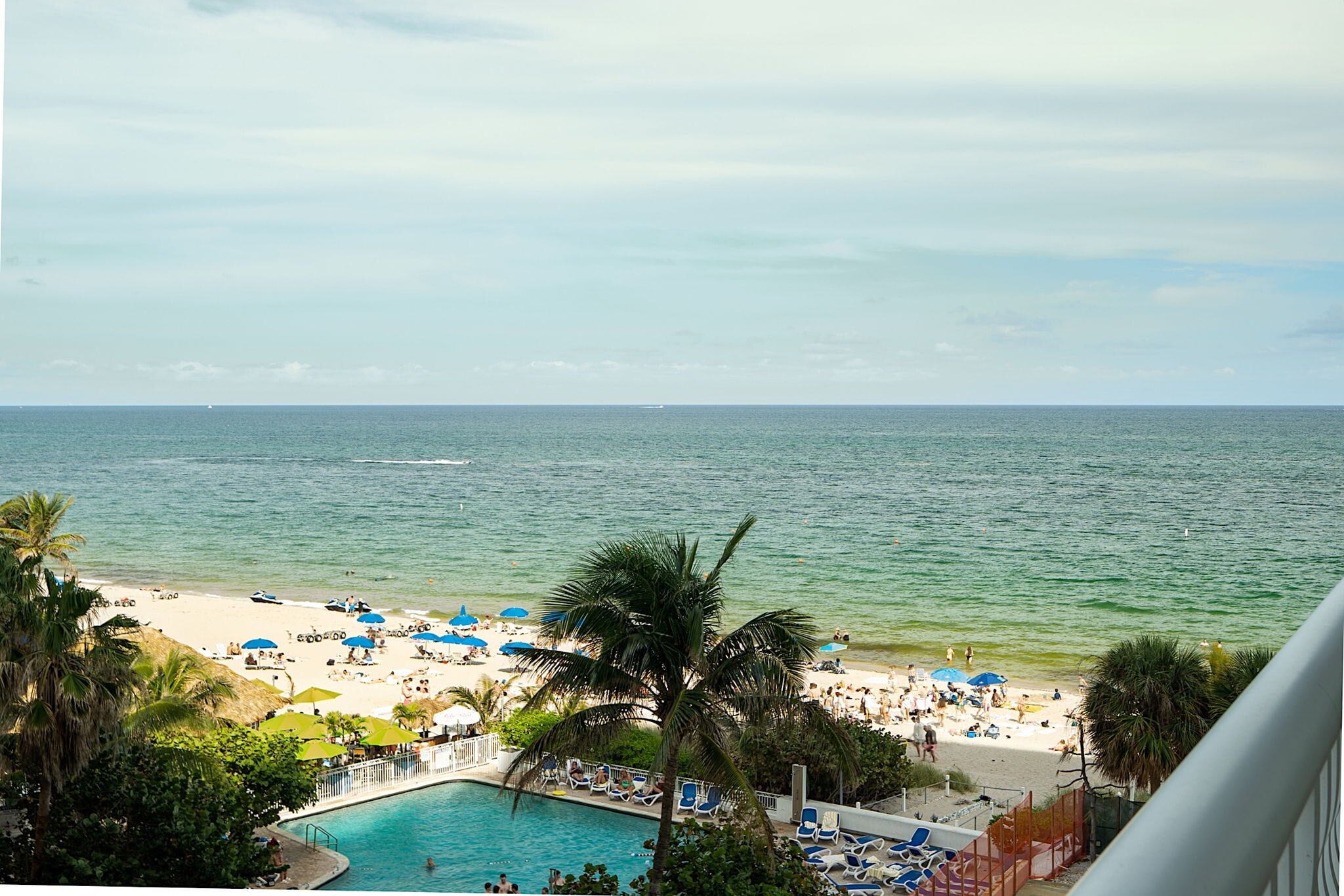 Building Photo - 4020 Galt Ocean Dr