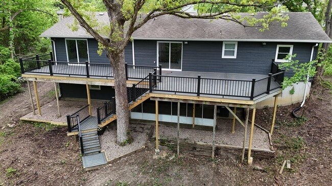 Building Photo - 3006 Lynnwood Dr