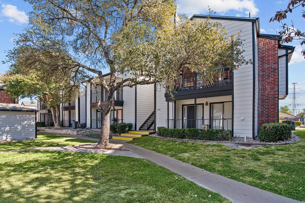 Building Photo - 11701 Metric Blvd