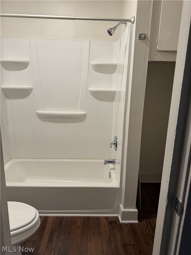 Building Photo - 1235 Bellows St