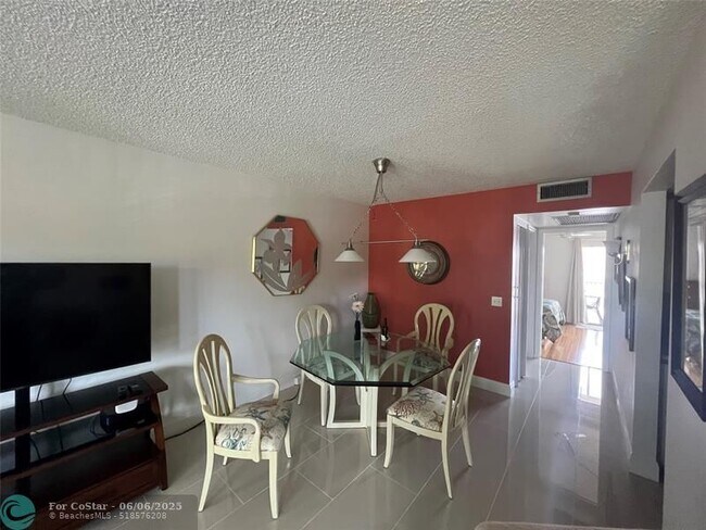 Building Photo - 1301 SW 134th Way