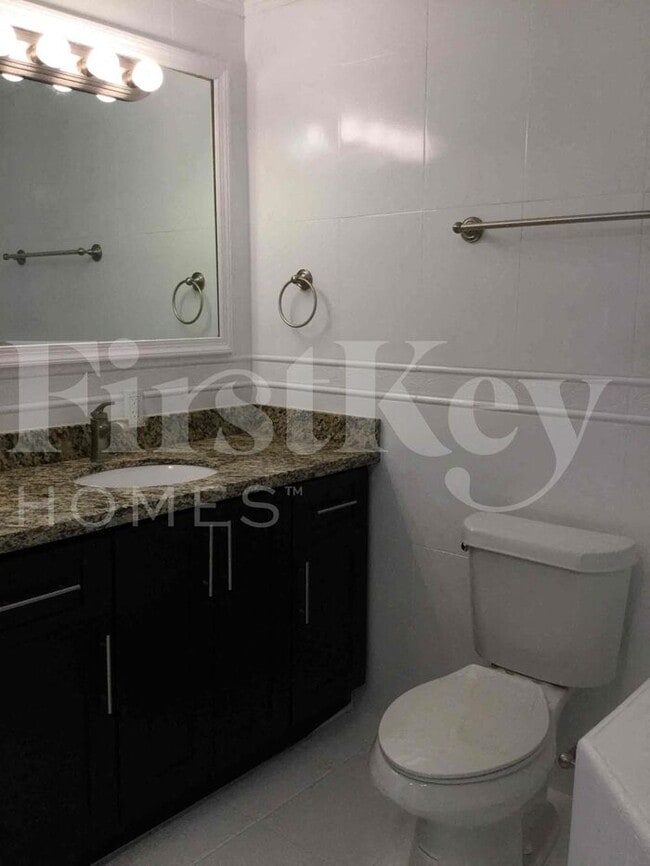 Building Photo - 7131 NW 46th Ct