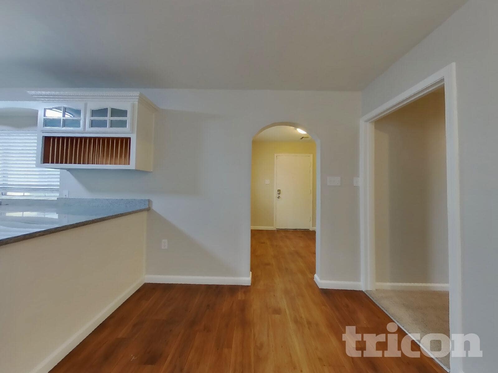 Building Photo - 304 Robert St