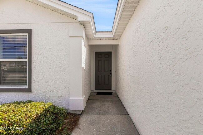 Building Photo - 8416 N Lagoon Dr