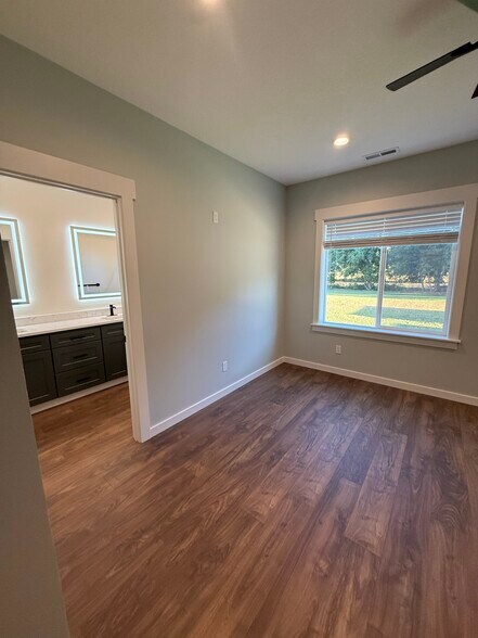Building Photo - 46436 Lyons Mill City Dr