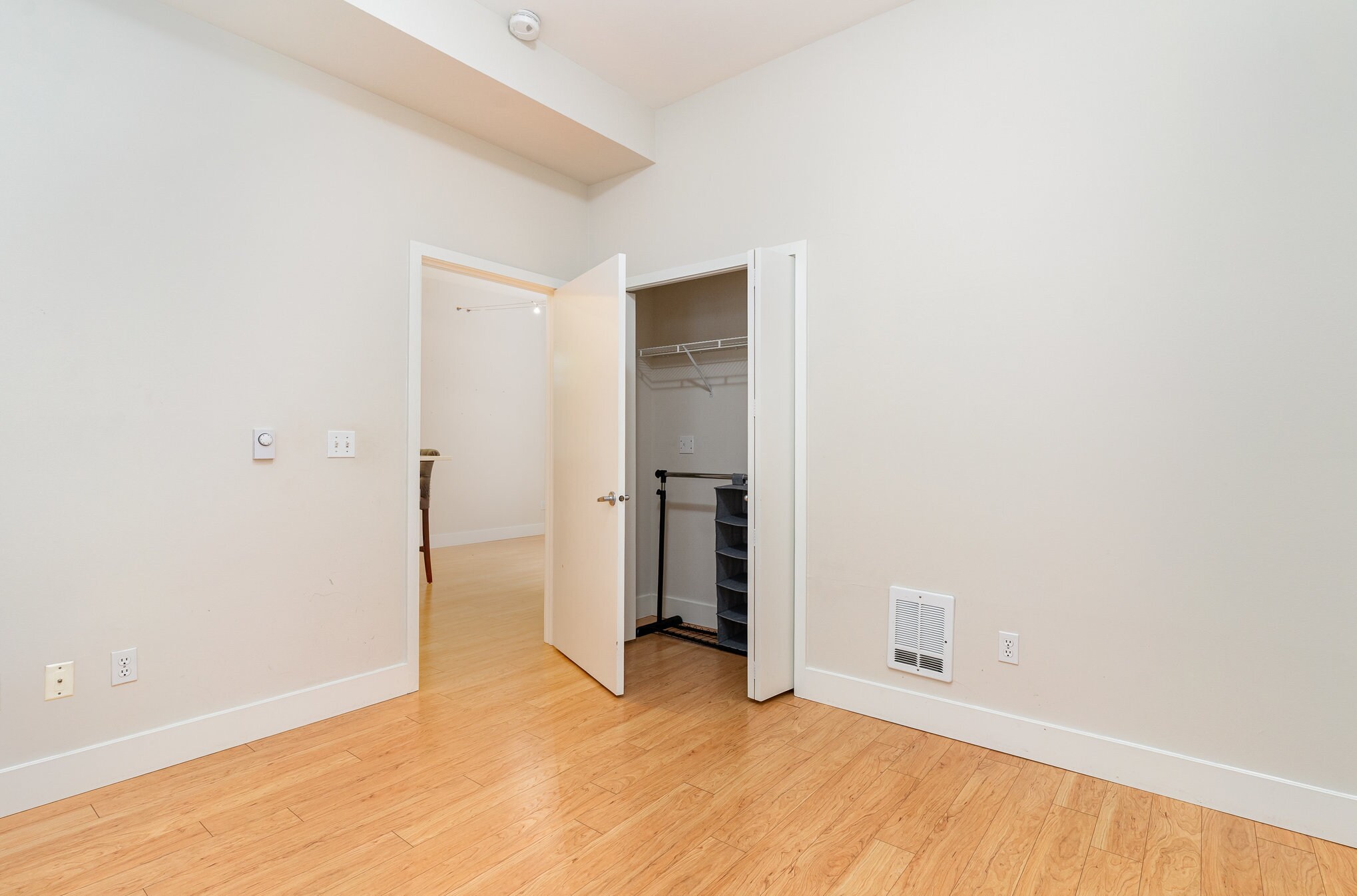 Building Photo - 521 7th Ave