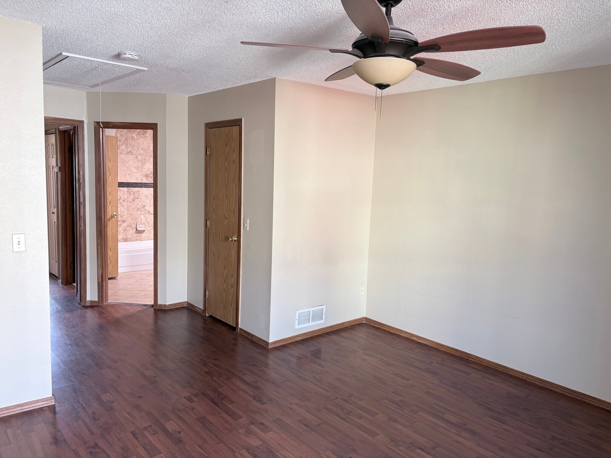 Building Photo - 1811 S Quebec Way