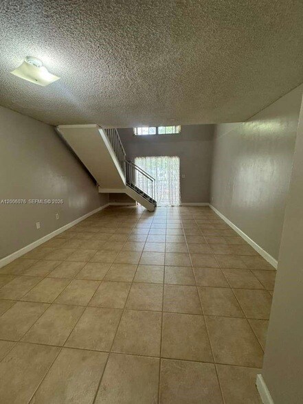 Building Photo - 8500 SW 109th Ave