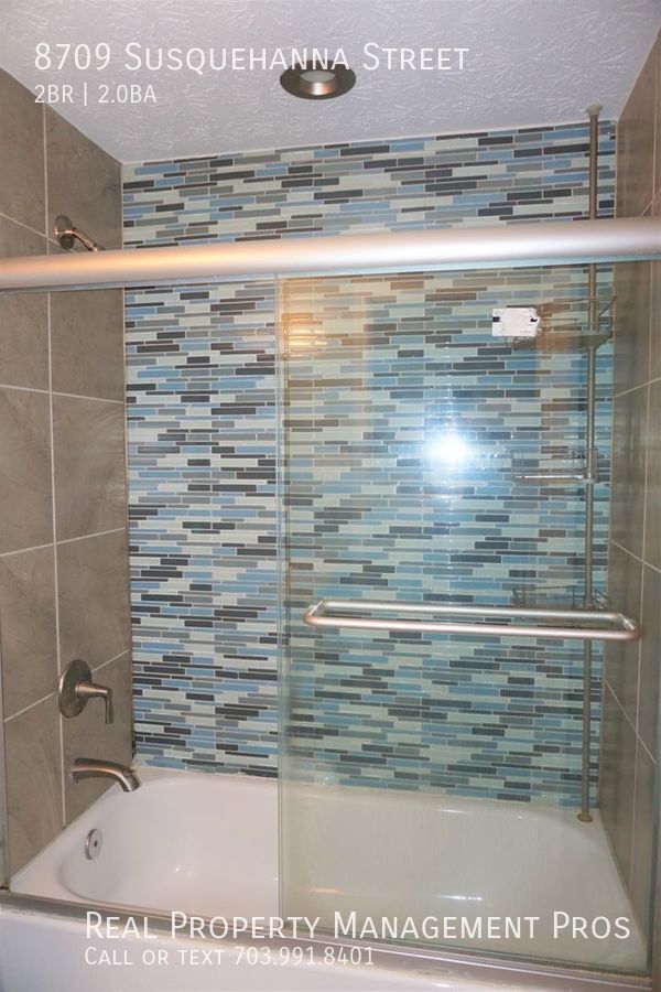 Building Photo - 8709 Susquehanna St