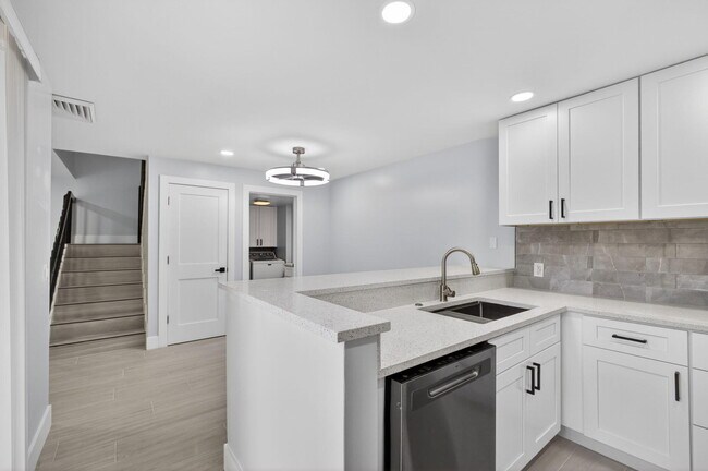 Building Photo - 183 Charter Way