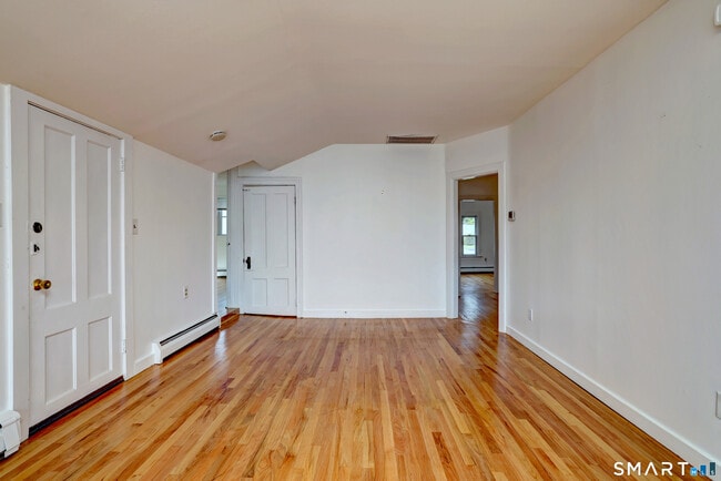 Building Photo - 83 Hawley Ave