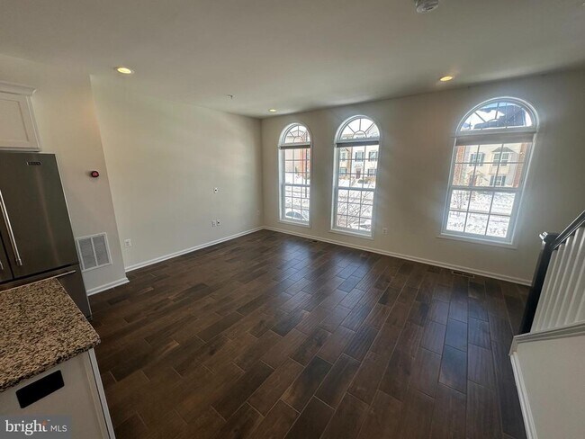 Building Photo - 5320 Woodyard Rd