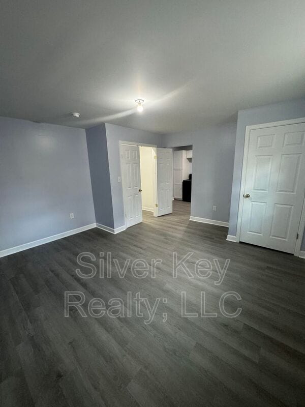 Building Photo - 154 S Jackson St