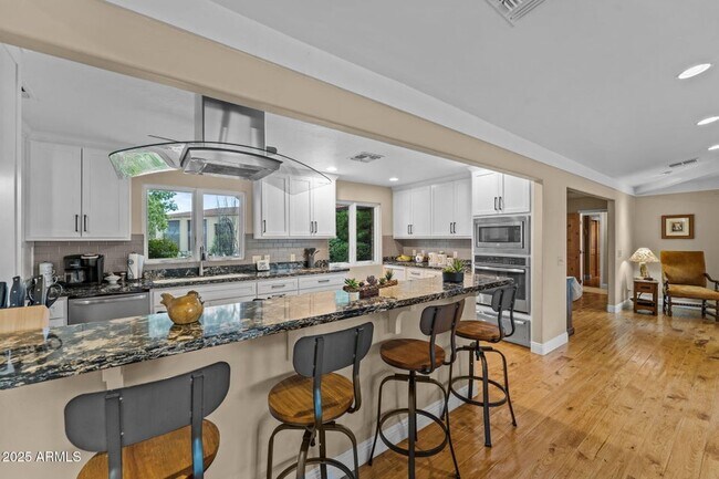 Building Photo - 1710 W Camino Dr