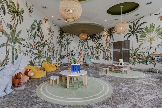 Building Photo - 711 NE 23rd Terrace