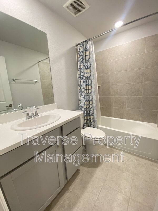 Building Photo - 115 Peach Orchard Ln