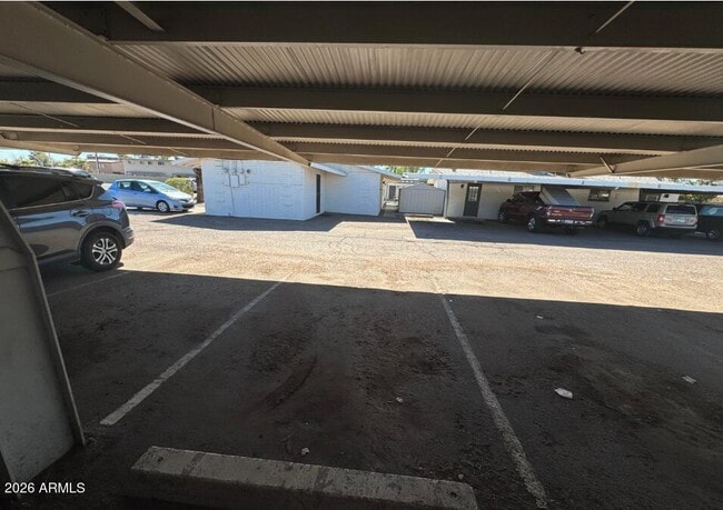 Building Photo - 625 E Broadway Rd