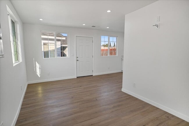 Building Photo - Newly Built 2-Bedroom Home in Private Cul-de-Sac – Available Now