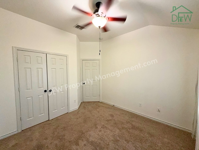 Building Photo - For Lease: Corner Townhome near DFW Airport - 3BR/2.5BA, Private Pool, Attached Garage, W/D Included