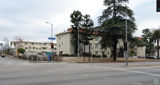 Building Photo - Helen Towers Apartments
