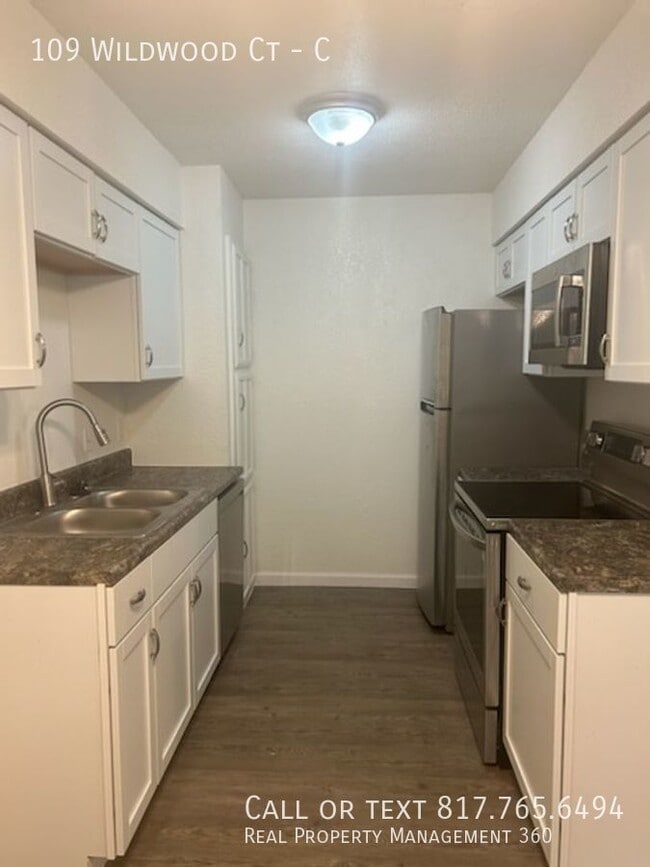 Building Photo - 109 Wildwood Ct