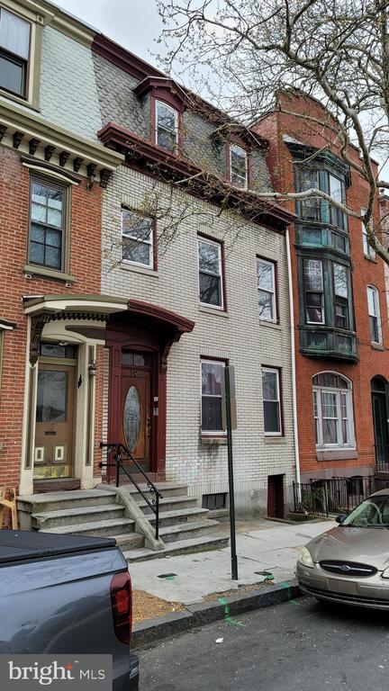 Building Photo - 19 S 11th St