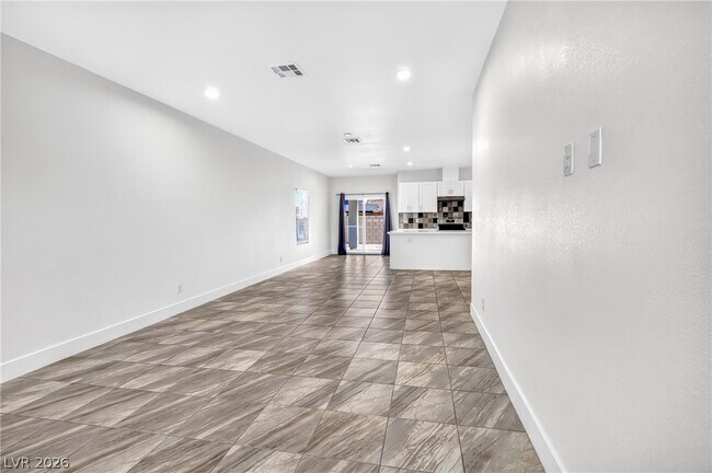 Building Photo - 4078 E Welter Ave