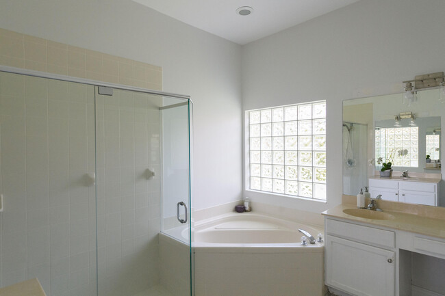 Building Photo - 3693 Miramontes Cir