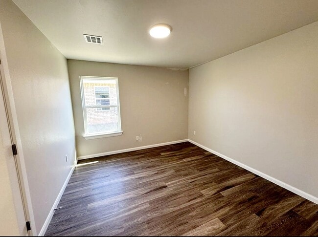 Building Photo - Welcome Home!