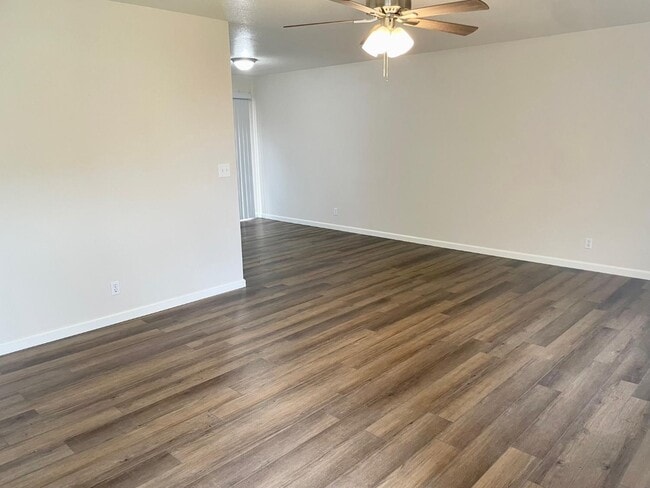 Building Photo - 363 Florinda St