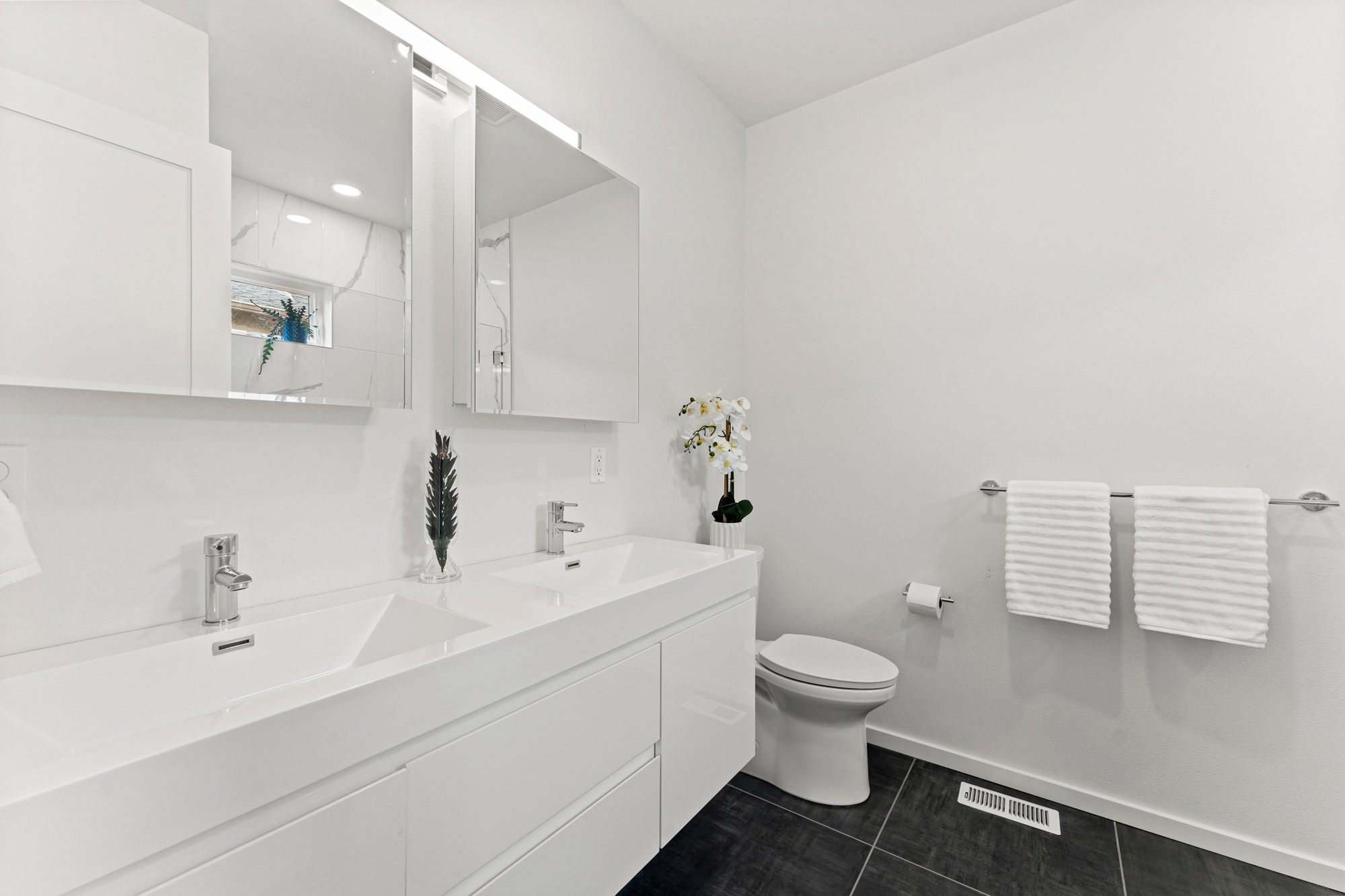 Building Photo - 591 NE Tillamook St