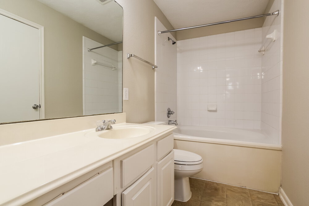 Building Photo - 8107 Sanders Glen Ln